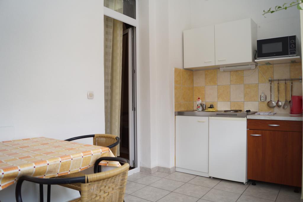 Studio Apartments Marija With Private Parking 마카르스카 외부 사진